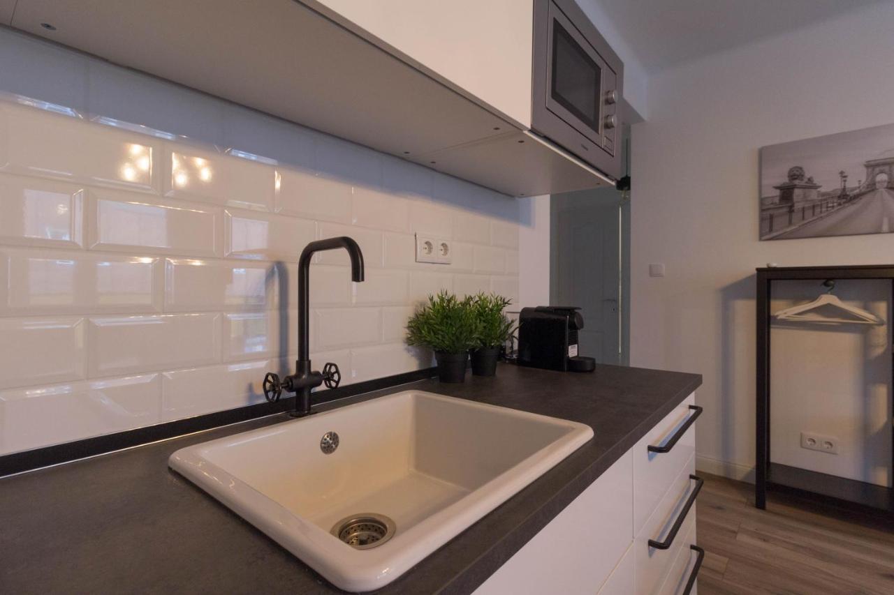 Standard Apartment By Hi5 - Madach Budapest Kültér fotó