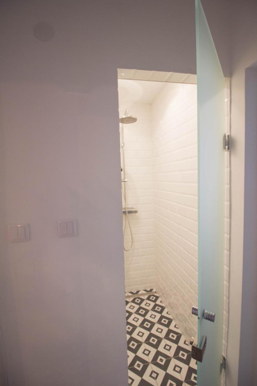Standard Apartment By Hi5 - Madach Budapest Kültér fotó