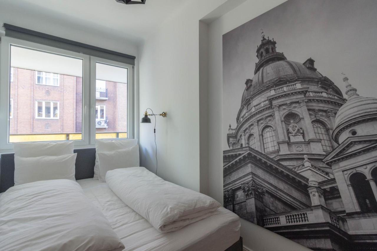 Standard Apartment By Hi5 - Madach Budapest Kültér fotó