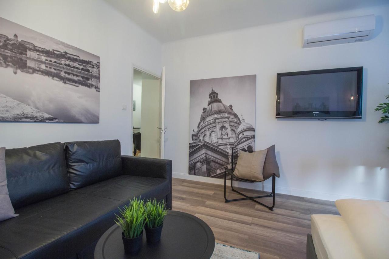 Standard Apartment By Hi5 - Madach Budapest Kültér fotó