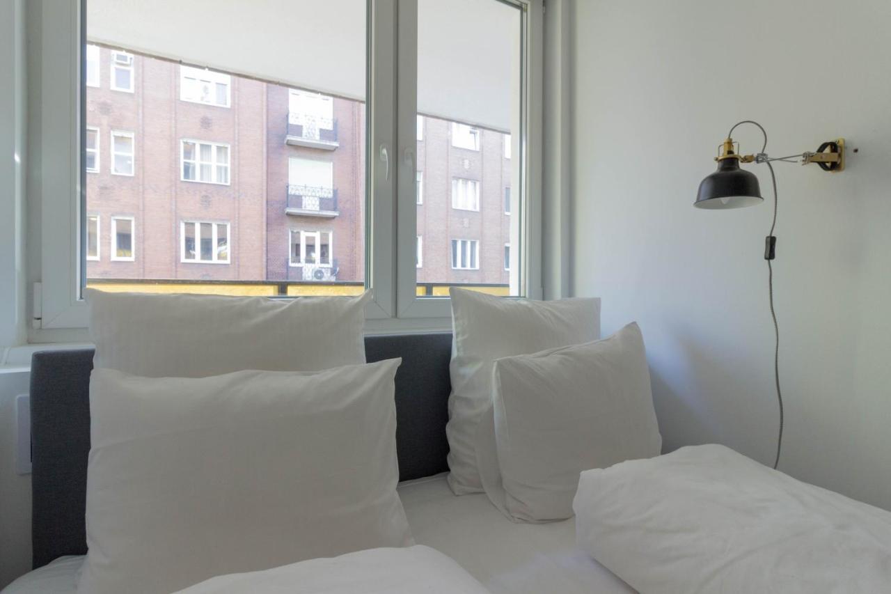 Standard Apartment By Hi5 - Madach Budapest Kültér fotó